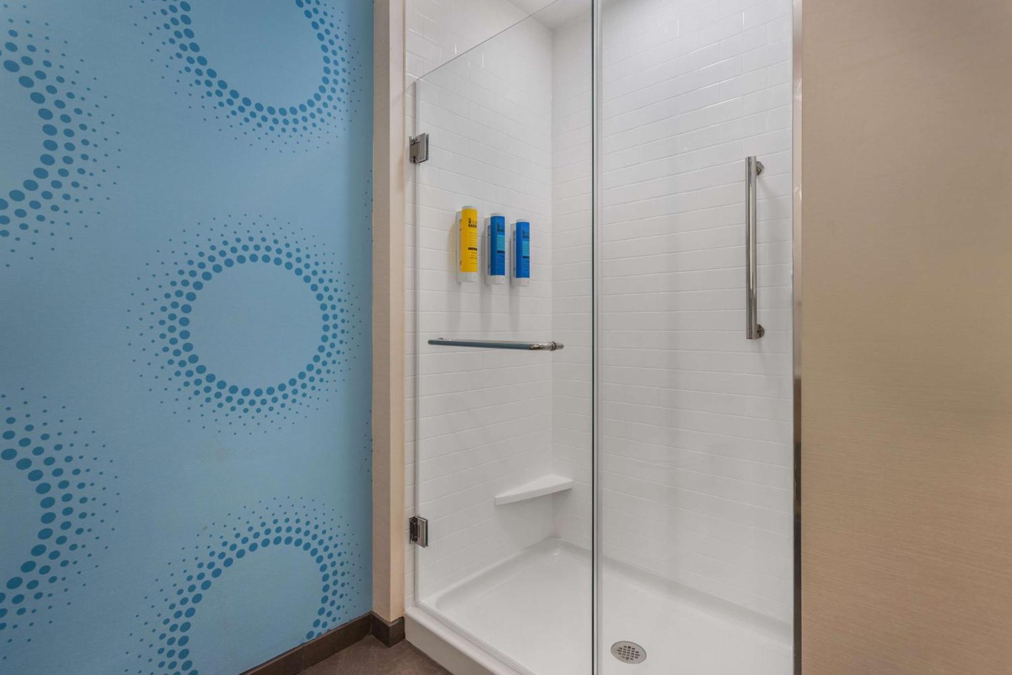 Tru By Hilton Janesville Exteriör bild