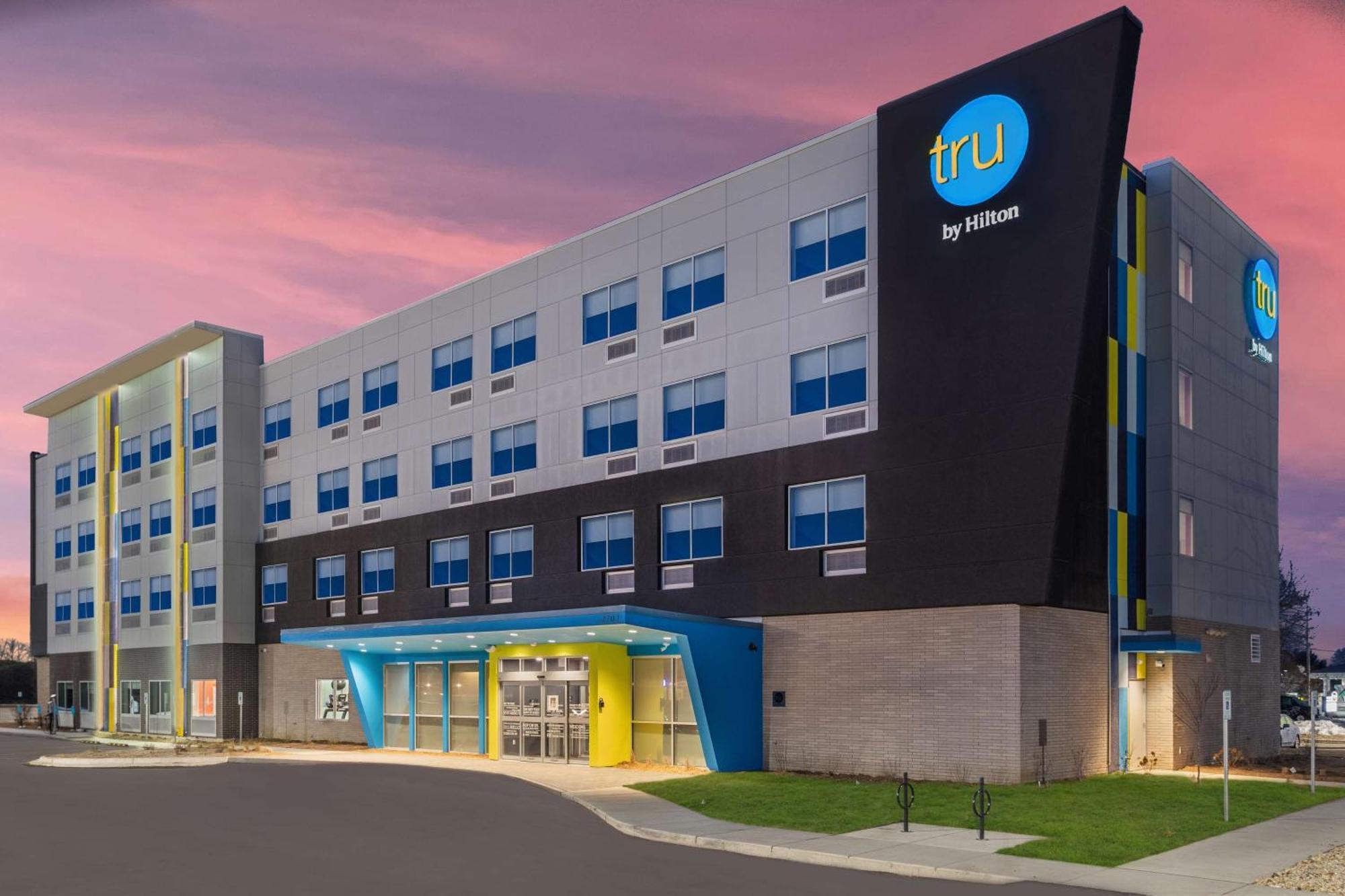 Tru By Hilton Janesville Exteriör bild